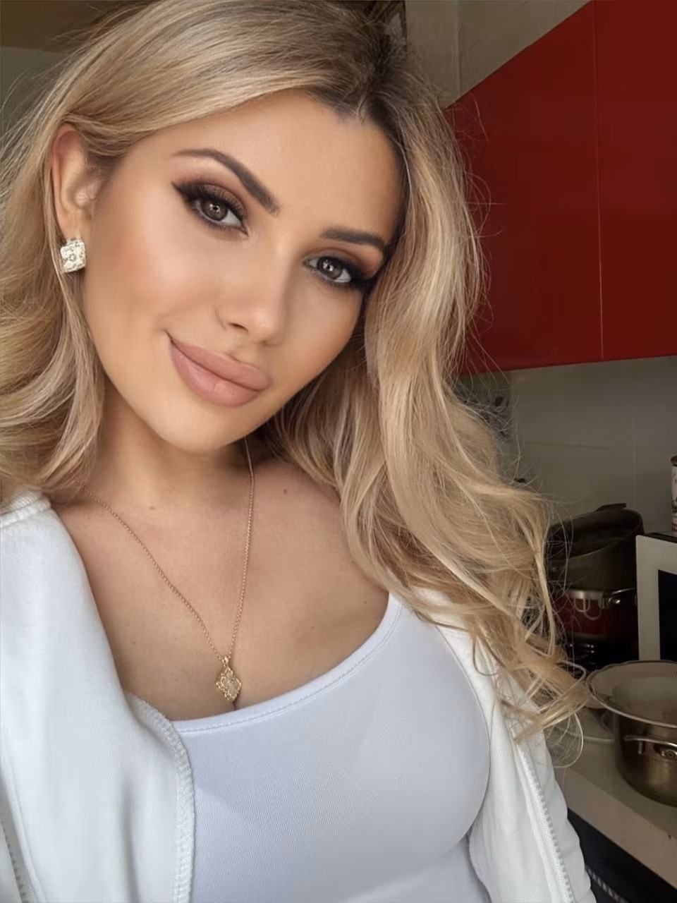 Understand Her Better