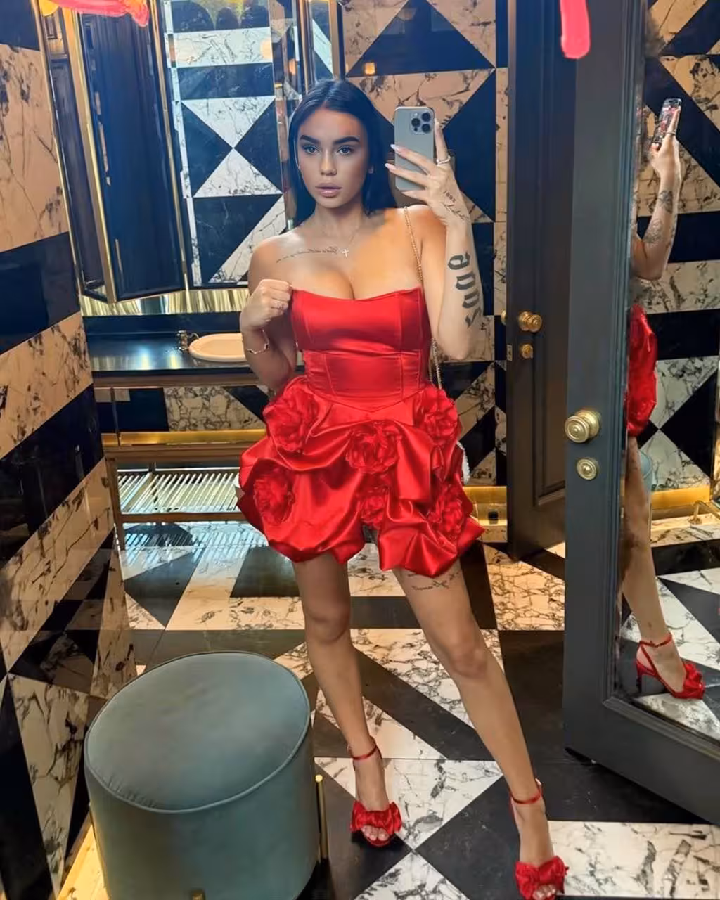 Enter Lady's Portfolio