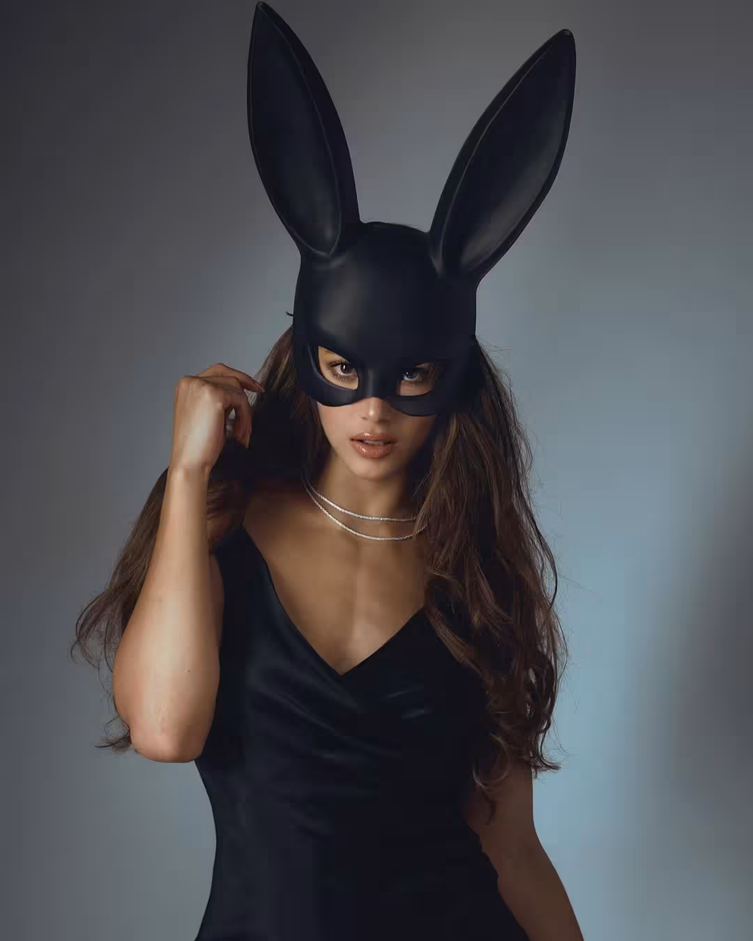 Access Woman's Details