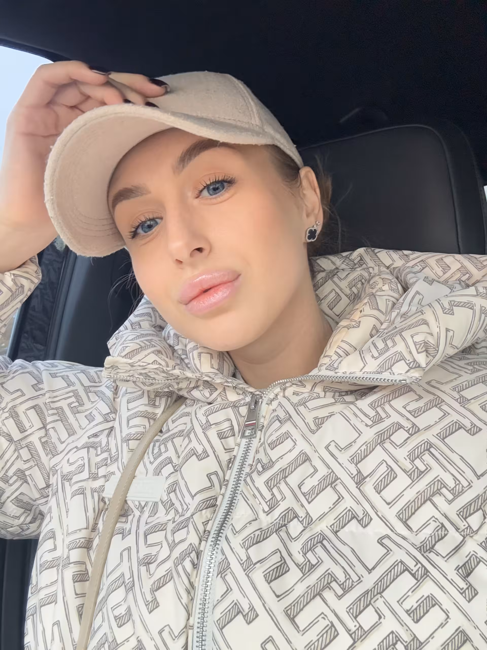 Understand Her Better