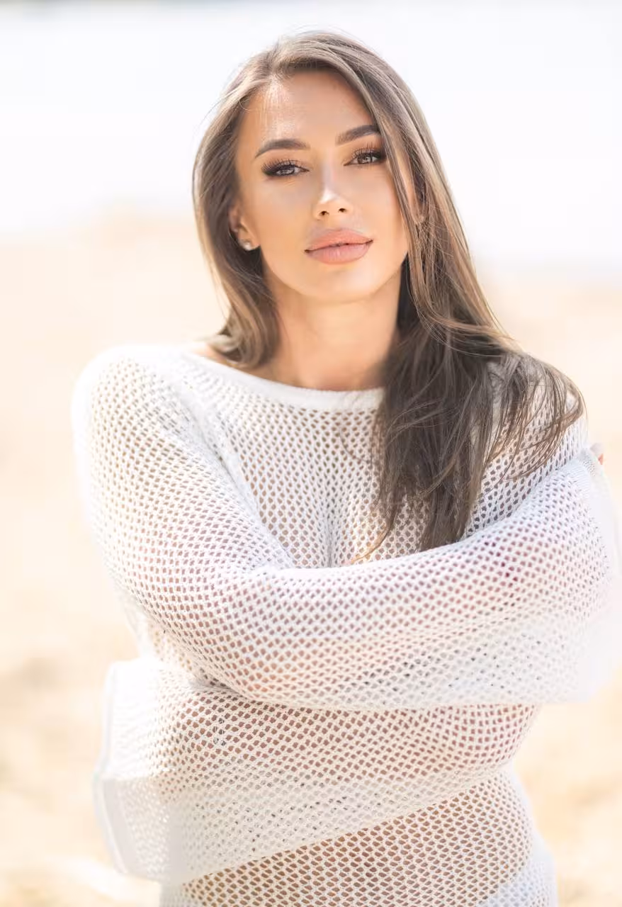 Access Woman's Details