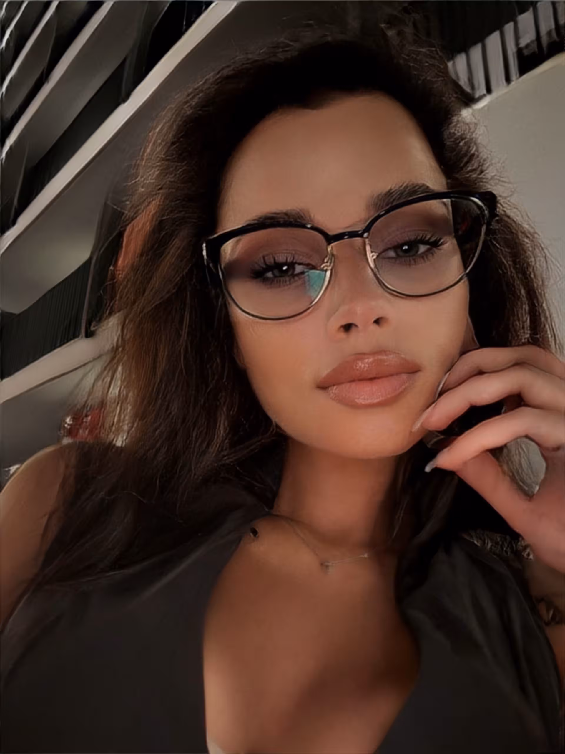 Access Woman's Details