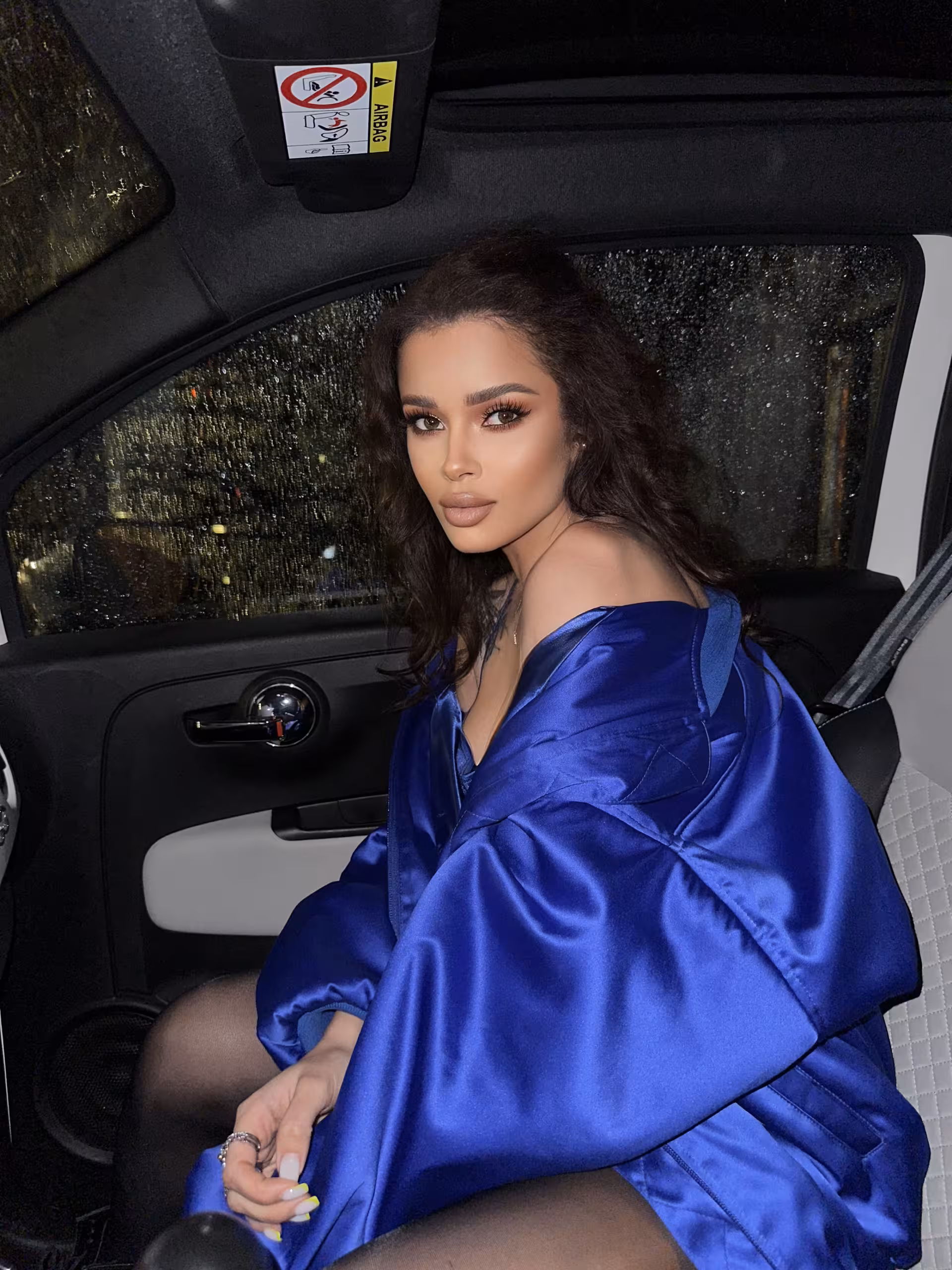 Access Woman's Details