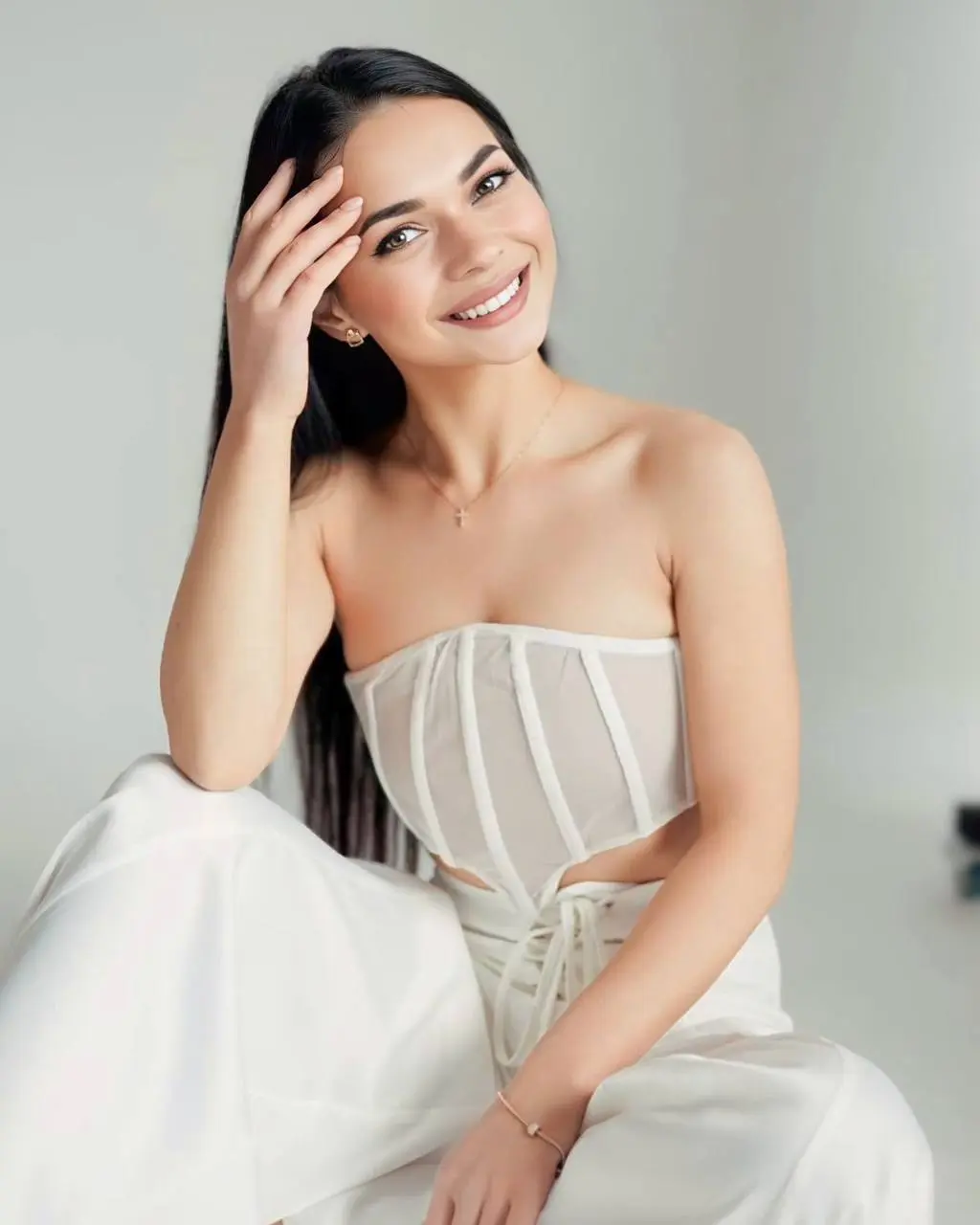 Access Woman's Details