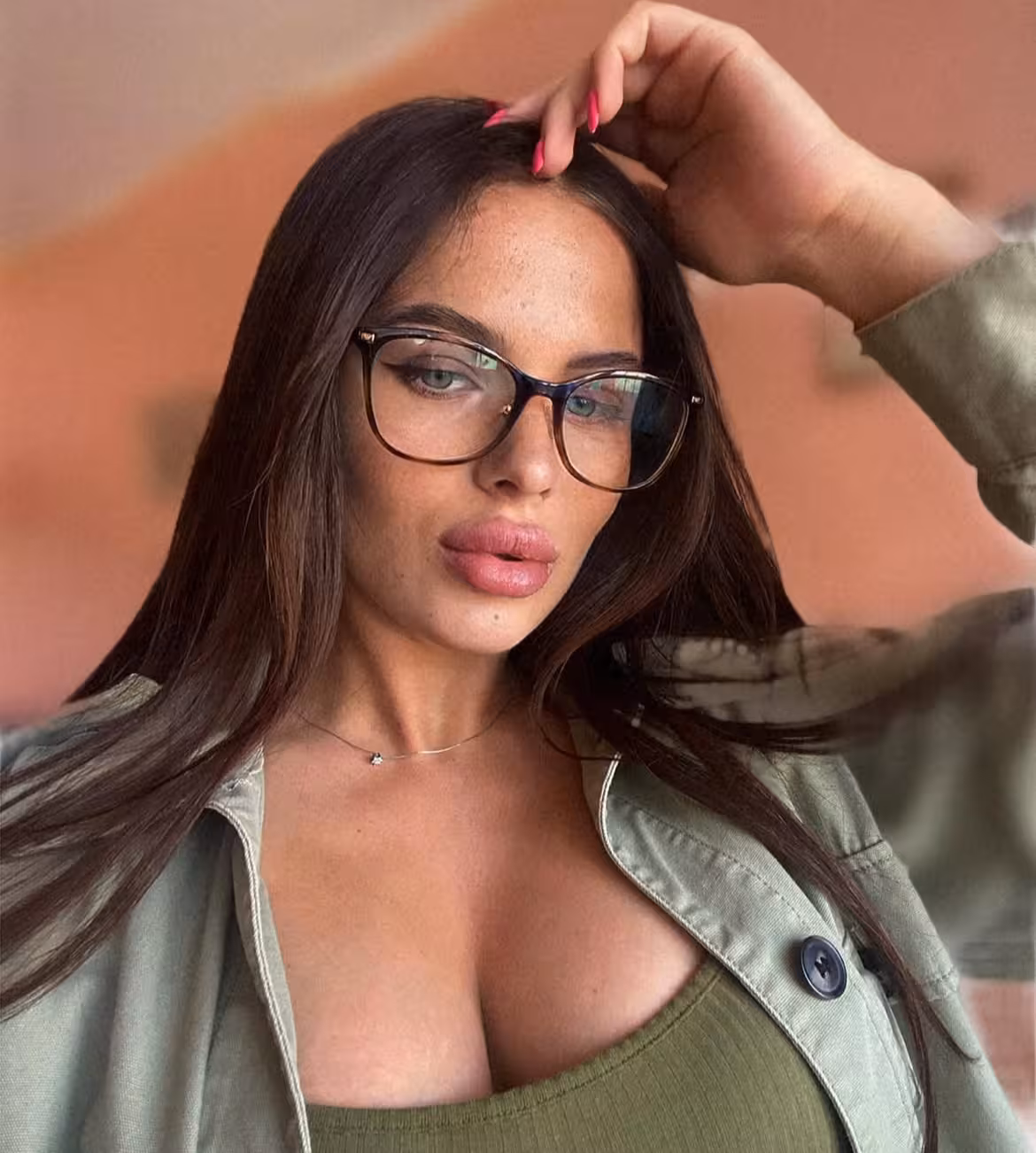 Access Woman's Details