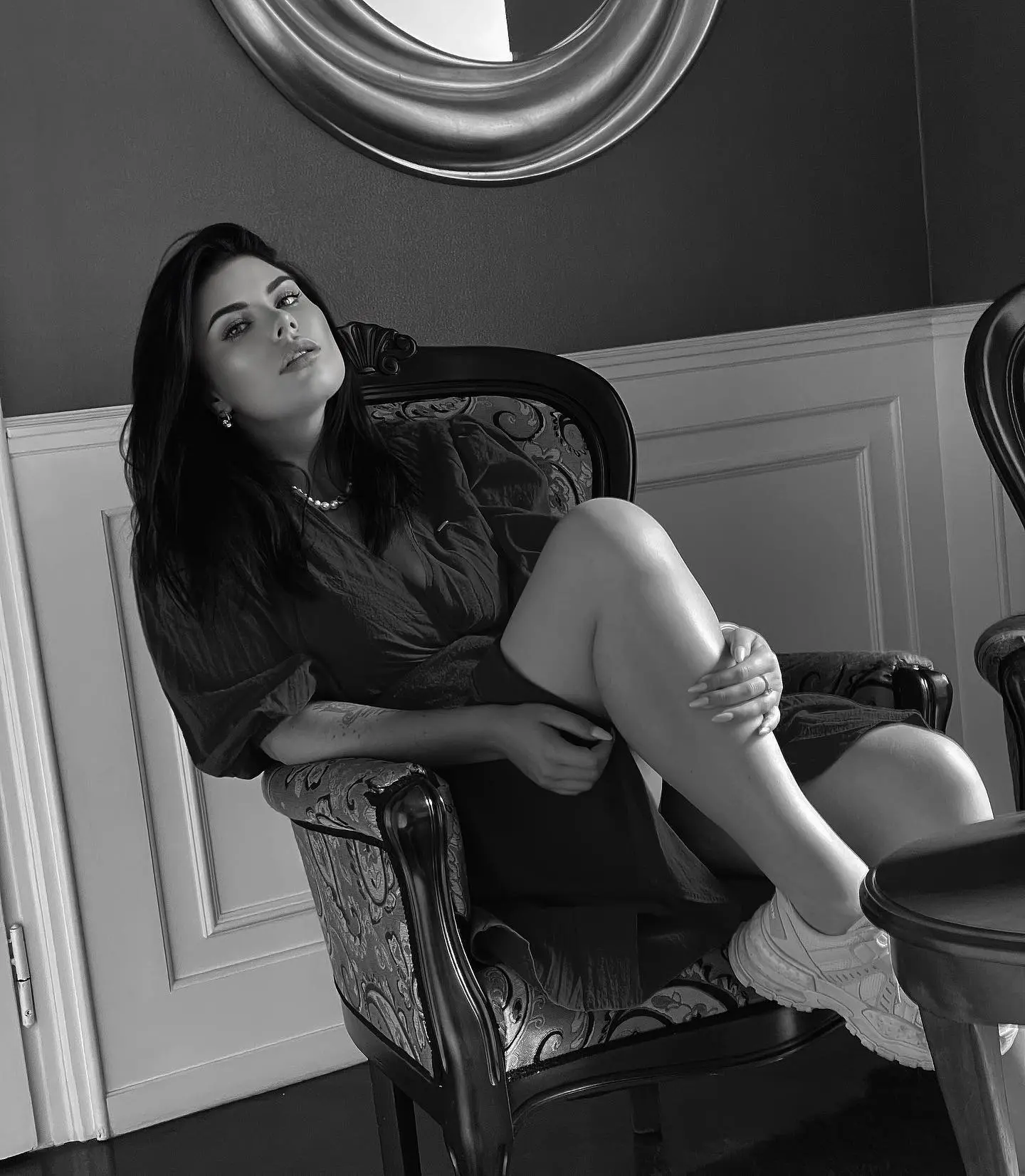 Access Woman's Details