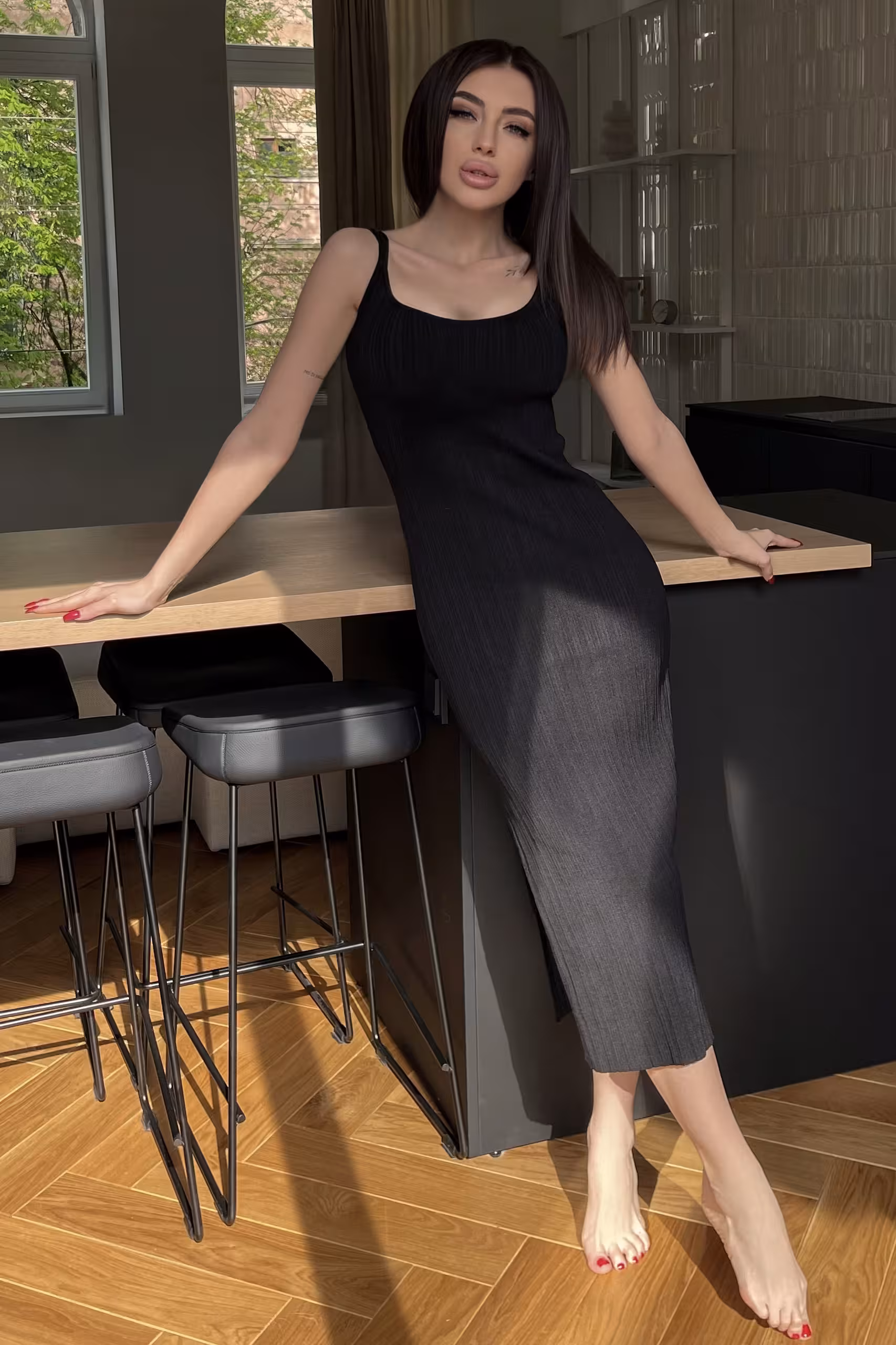 Enter Lady's Portfolio