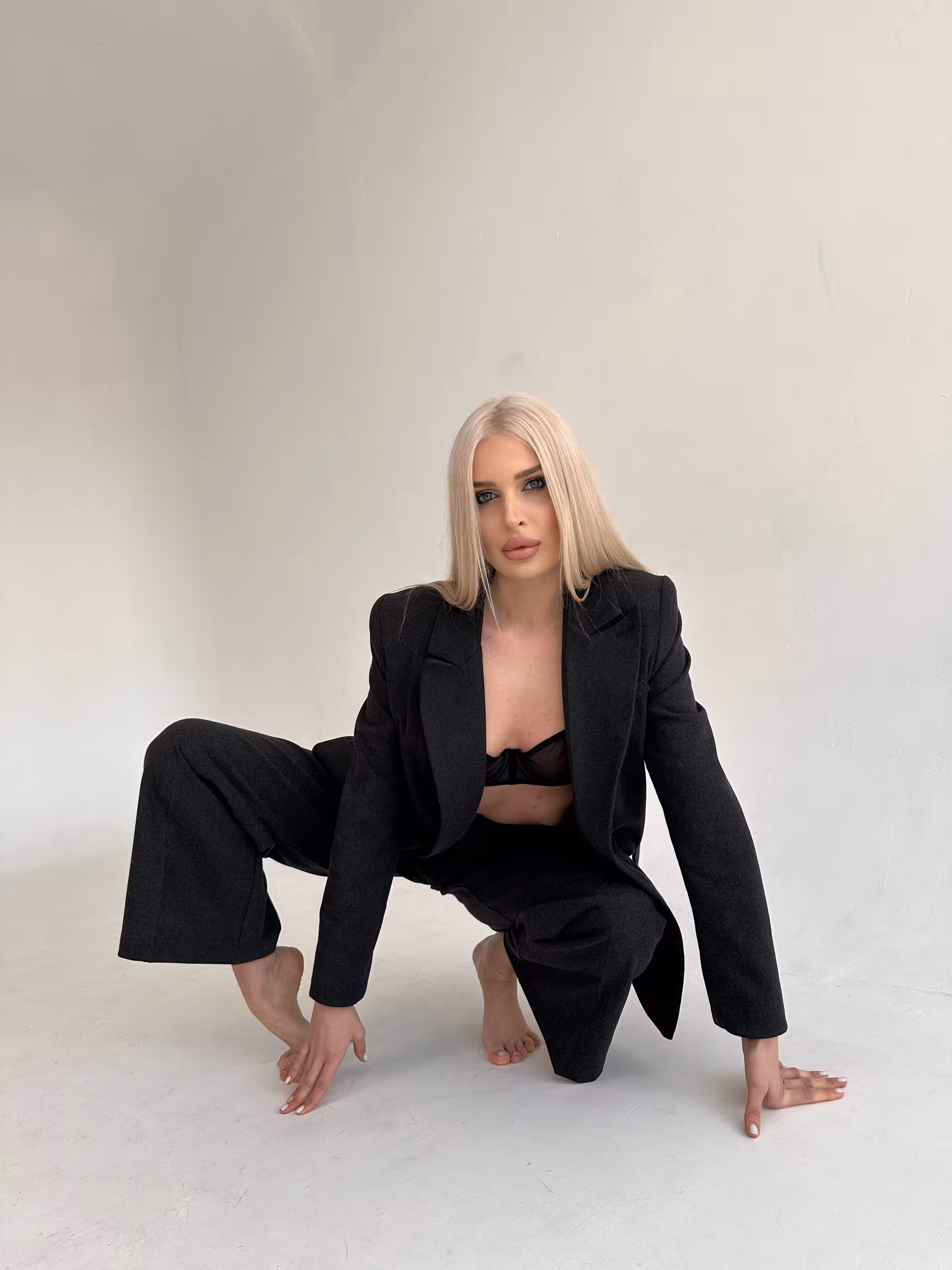 Enter Lady's Portfolio