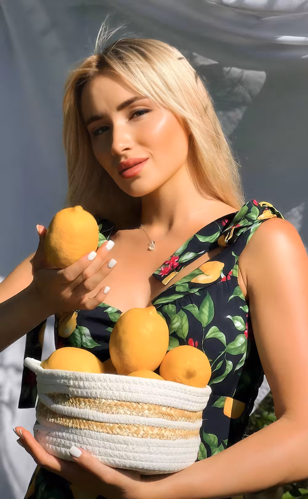 Enter Lady's Portfolio