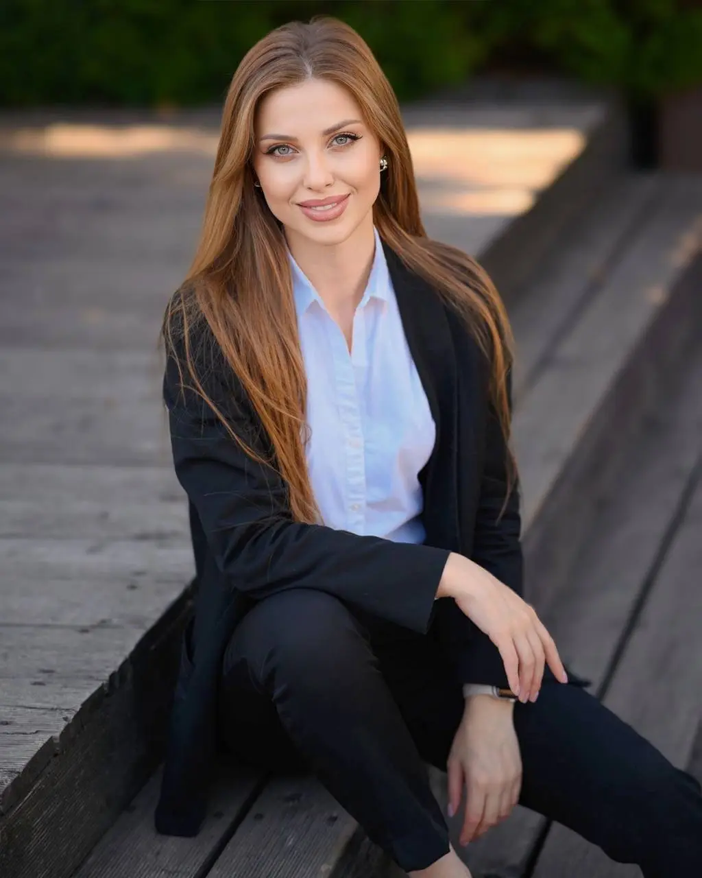 Access Woman's Details