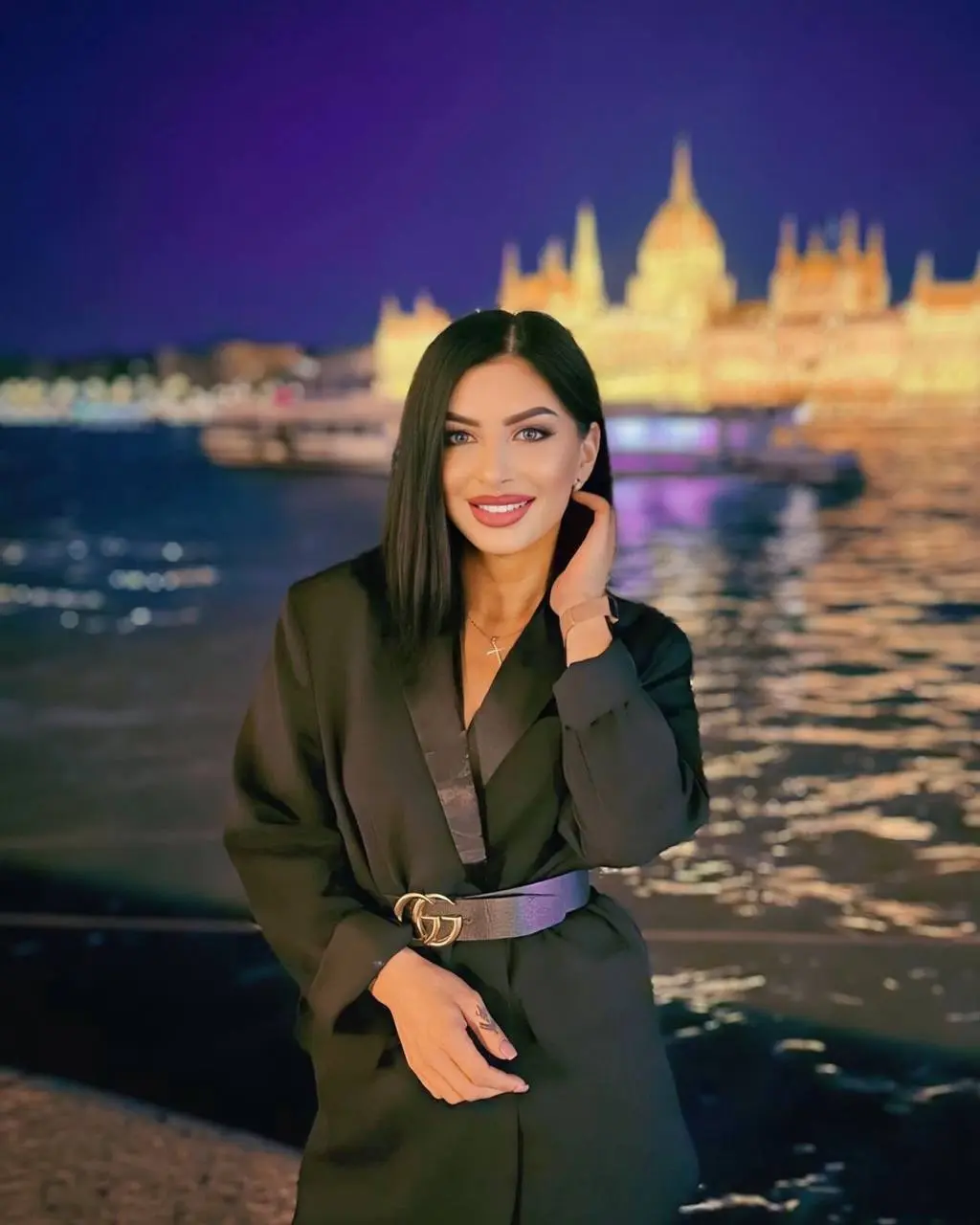 Access Woman's Details