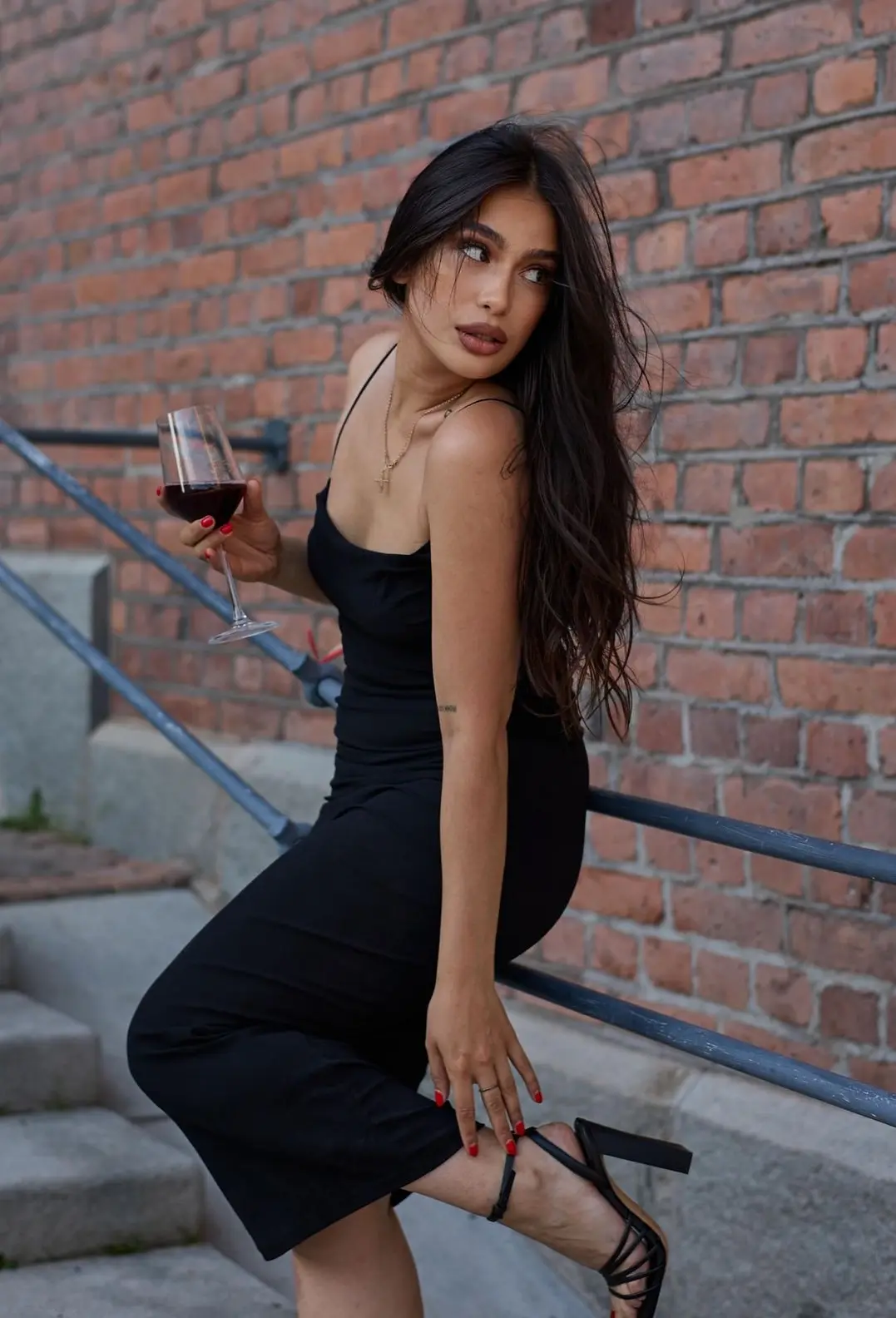 Access Woman's Details