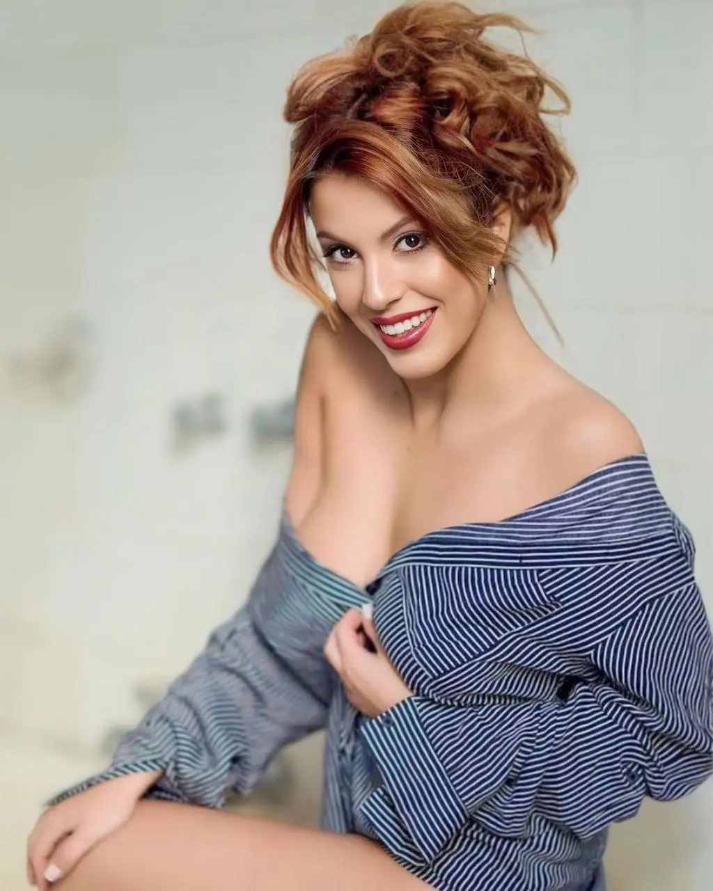 Browse Lady's Information