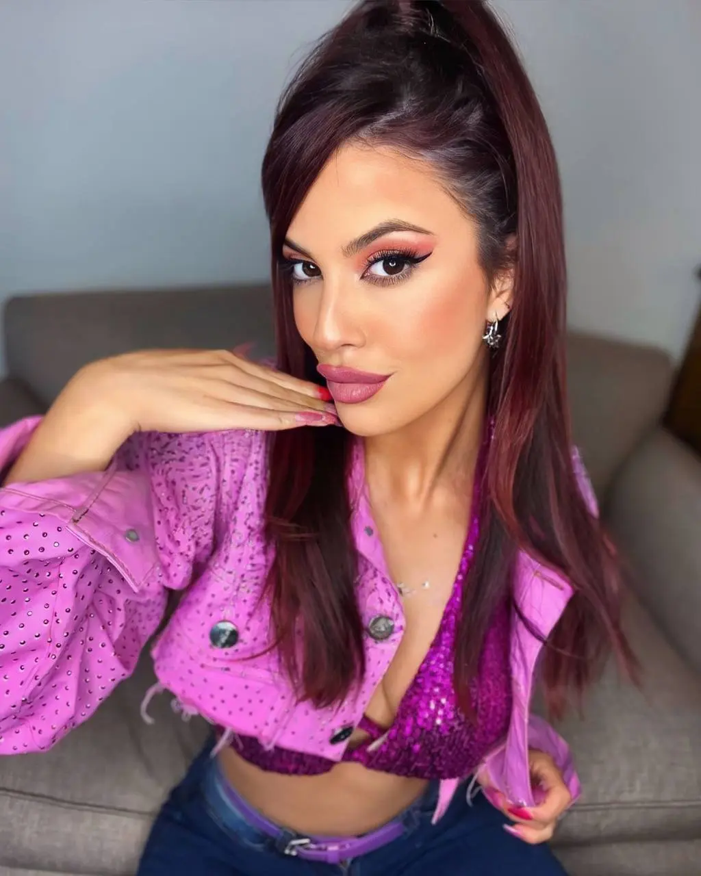 Enter Lady's Portfolio