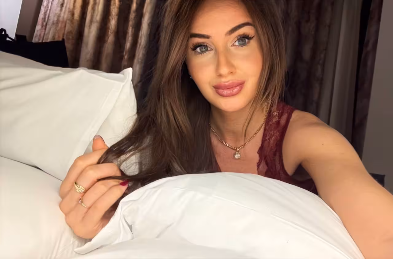 Browse Lady's Information