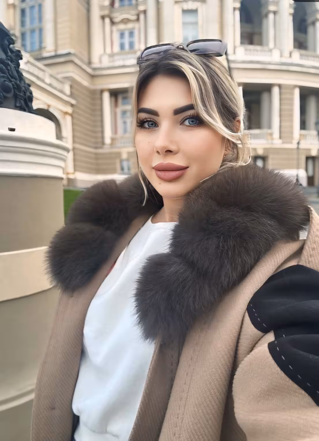 Access Woman's Details