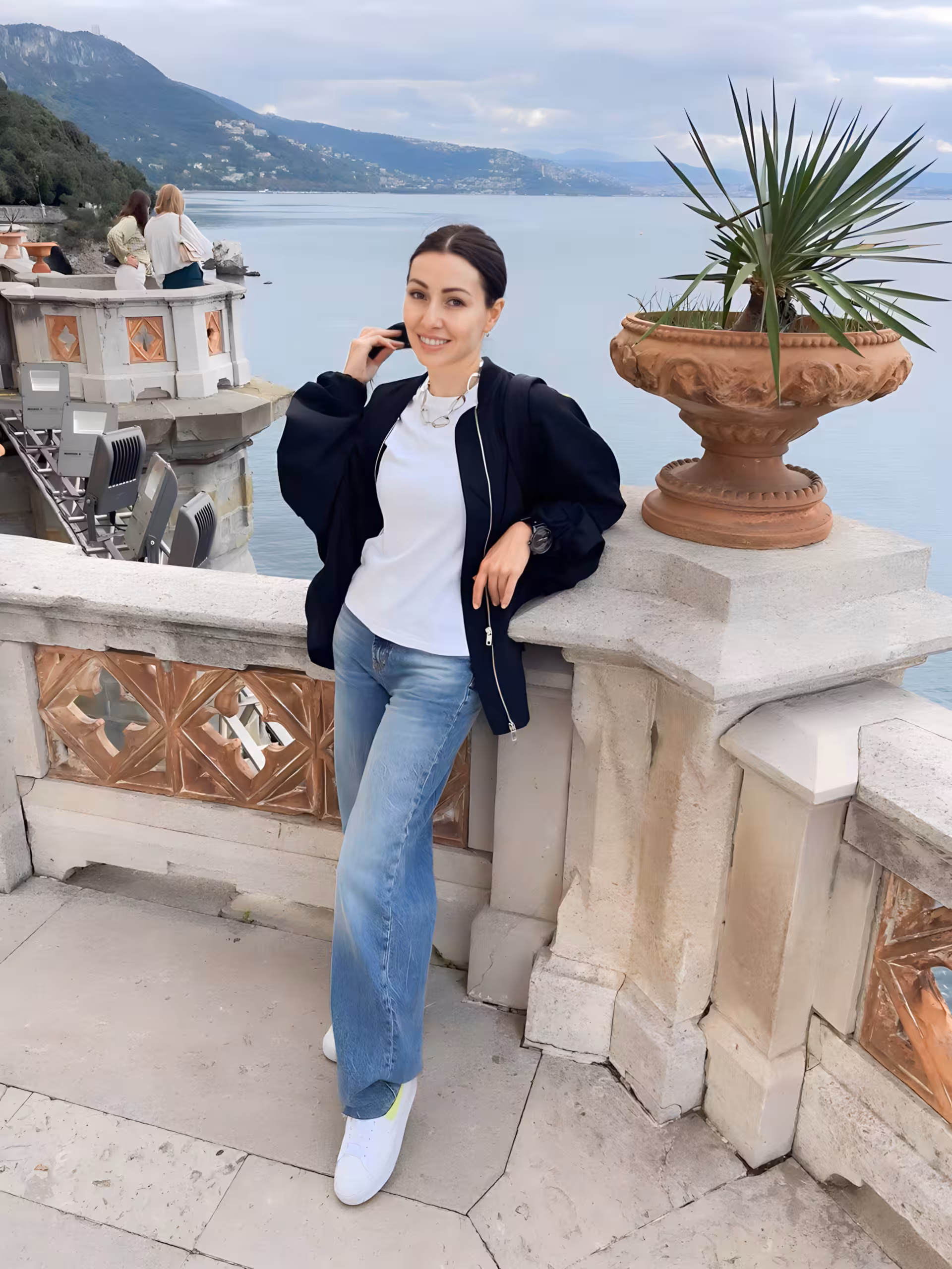 Understand Her Better